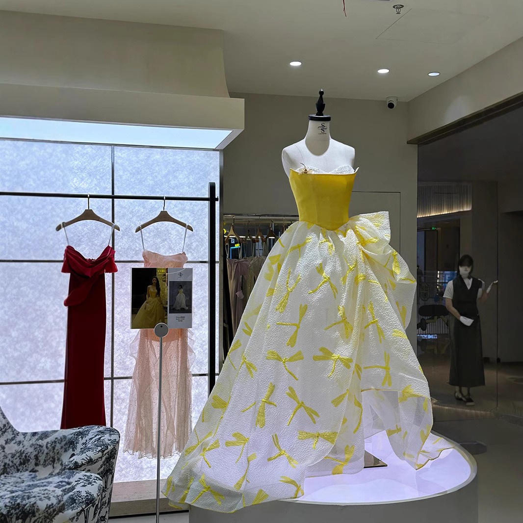 Gaun Pesta Pernikahan Elegan W - Embroidery Yellow Dress ulasan dan harga
